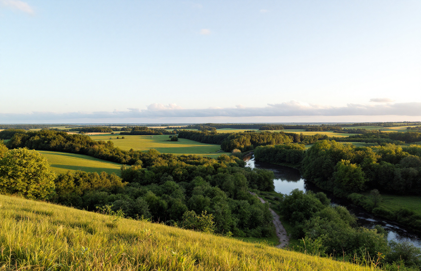 Atrakcje Turystyczne Podlasia: Odkryj Urokliwe Zakątki Tego Regionu